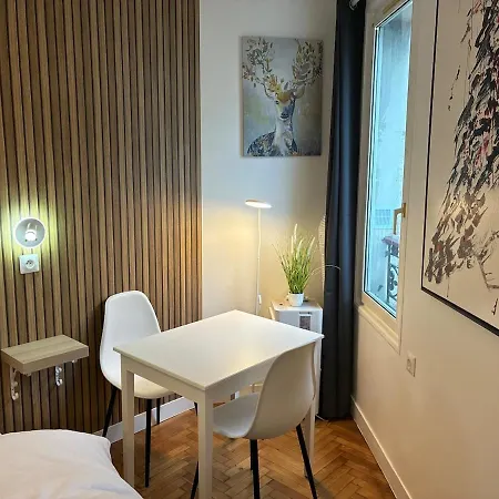 Number 9 * Pantin
