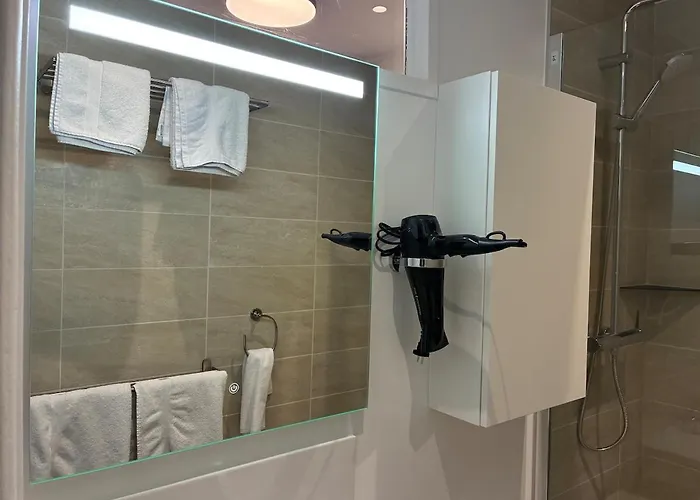 Appartement Number 9 *