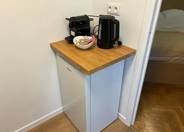 Appartement Number 9 *